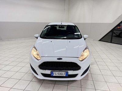 Usata Ford Fiesta 60 CV (44 kW) 2016 Bianco Berlina