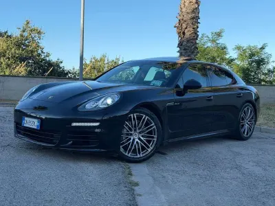 Usata Porsche Panamera Edition 300 CV (220 kW) 2016 Utilitaria