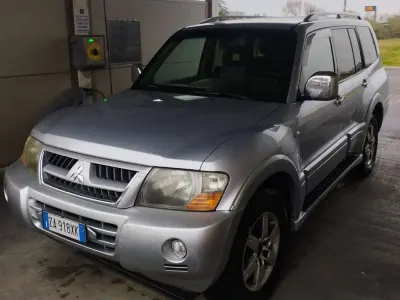 Usata Mitsubishi Pajero Intense 160 CV (117 kW) 2005 SUV