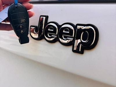 Usata Jeep Cherokee 185 CV (136 kW) 2016 Bianco SUV