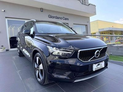 Usata Volvo XC40 Momentum 150 CV (110 kW) 2019 Nero SUV