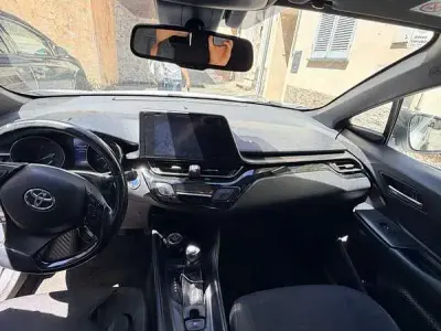 Usata Toyota C-HR