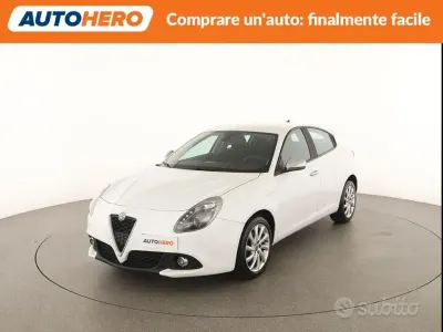 Usata Alfa Romeo Giulietta Super 120 CV (88 kW) 2018 Bianco Utilitaria
