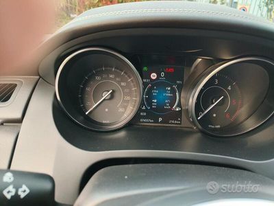 Rosso Usata 2018 Jaguar E-Pace R-Dynamic SUV | 23.000 € (Buon prezzo)