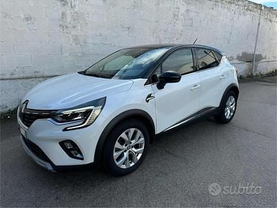 Usata Renault Captur Intens 101 CV (74 kW) 2021 Bianco SUV