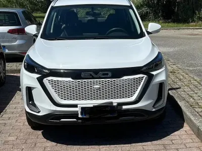 Usata EVO Evo 5 127 CV (93 kW) 2023 Bianco SUV