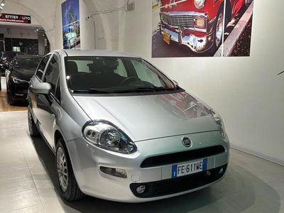 Usata Fiat Punto Street 69 CV (50 kW) 2016 Argento Berlina