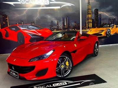 Usata Ferrari Portofino 600 CV (441 kW) 2018 Rosso Cabrio
