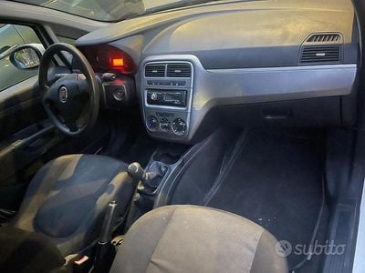 Usata Fiat Punto 2012 Bianco Utilitaria