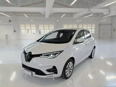 Begagnad Renault Zoe Zen 50 kW (69 HK) 2020 Vit Halvkombi