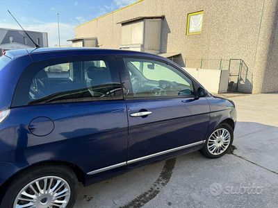 Usata Lancia Ypsilon 69 CV (50 kW) 2008 Blu Utilitaria
