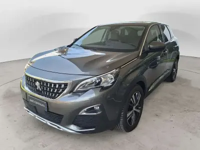 Usata Peugeot 3008 Allure 131 CV (96 kW) 2020 Grigio scuro SUV