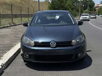 Usata VW Golf VI Trendline 102 CV (75 kW) 2009 Bluazzurro Utilitaria