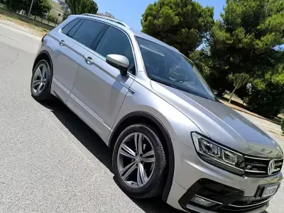 Usata VW Tiguan Sport 131 CV (96 kW) 2020 Grigio SUV