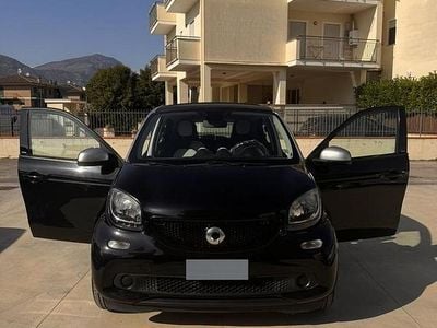 Usata Smart ForFour 71 CV (52 kW) 2015 Nero Utilitaria