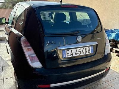 Usata Lancia Ypsilon 69 CV (50 kW) 2011 Nero Utilitaria