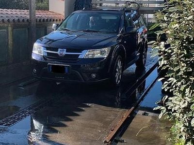 Käytetty Fiat Freemont 140 HP (102 kW) 2013 Katumaasturi