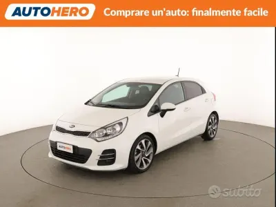Usata Kia Rio 90 CV (66 kW) 2015 Bianco Berlina