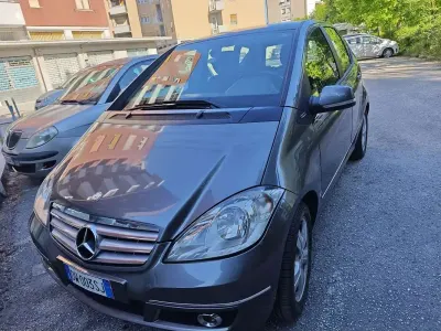 Usata Mercedes A180 Avantgarde Edition 109 CV (80 kW) 2009 Coupé
