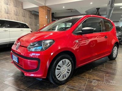 Usata VW up! CLUB 60 CV (44 kW) 2015 Rosso Utilitaria