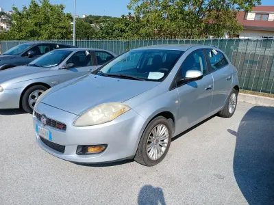 Usata Fiat Bravo Emotion 150 CV (110 kW) 2007 Argento Utilitaria