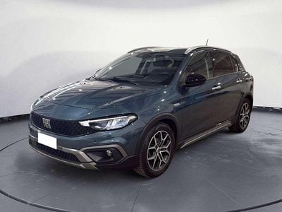 Usata Fiat Tipo Cross 101 CV (74 kW) 2021 Blu/azzurro Utilitaria