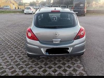 Usata Opel Corsa 90 CV (66 kW) 2006 Grigio Utilitaria