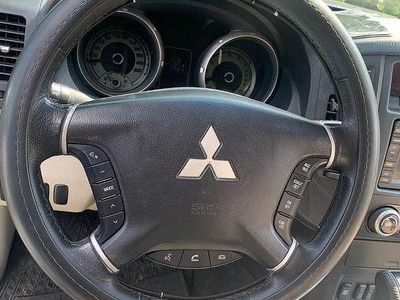 Usata Mitsubishi Pajero 200 CV (147 kW) 2010 Blu/azzurro SUV