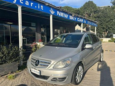 Usata Mercedes B180 Premium 109 CV (80 kW) 2011 Grigio Monovolume