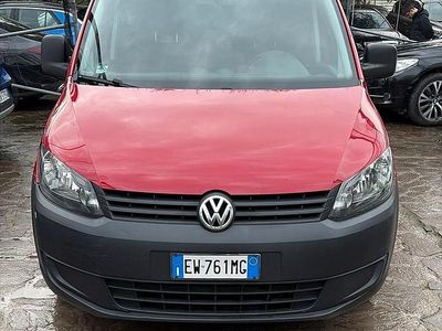 Usata VW Caddy 108 CV (79 kW) 2014 Rosso Monovolume