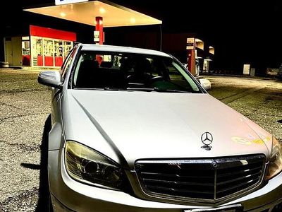 Usata Mercedes C220 170 CV (125 kW) 2007 Grigio Berlina