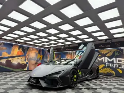 Nuova Lamborghini Revuelto 1016 CV (747 kW) 2025 Nero Coupé