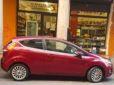 Usata Ford Fiesta Titanium 68 CV (50 kW) 2009 Berlina