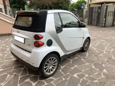Usata Smart ForTwo Cabrio Passion 71 CV (52 kW) 2010 Bianco Cabrio