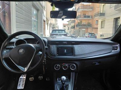 Usata Alfa Romeo Giulietta Super 120 CV (88 kW) 2019 Blu/azzurro Utilitaria