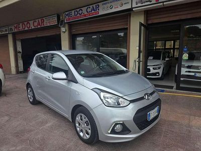 Usata Hyundai i10 Style 67 CV (49 kW) 2014 Grigio Utilitaria