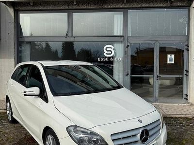 Usata Mercedes B180 Premium 108 CV (79 kW) 2013 Bianco Monovolume