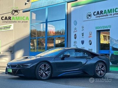 Usata BMW i8 Efficient Dynamics 362 CV (266 kW) 2016 Blu/azzurro Coupé