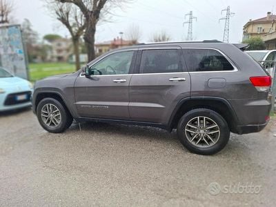 Usata Jeep Grand Cherokee 250 CV (183 kW) 2018 Grigio SUV
