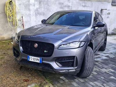 Usata Jaguar F-Pace Portfolio 179 CV (131 kW) 2016 Nero SUV