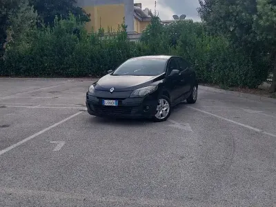 Usata Renault Mégane III 110 CV (80 kW) 2011 Nero Berlina
