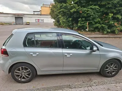Usata VW Golf VI 102 CV (75 kW) 2009 Grigio Utilitaria
