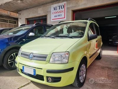 Verde Usata 2005 Fiat Panda Dynamic Utilitaria | 3499 € (Buon prezzo)