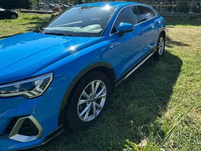 Usata Audi Q3 Sportback S-Line 150 CV (110 kW) 2019 Blu/azzurro SUV