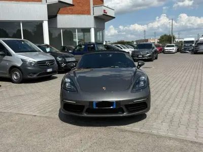 Usata Porsche 718 Spyder 349 CV (256 kW) 2019 Grigio scuro Cabrio