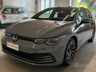 Usata VW Golf VIII Edition 150 CV (110 kW) 2020 Grigio Berlina