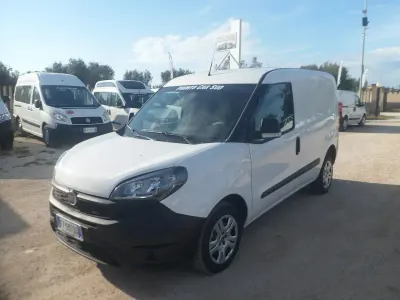 Usata Fiat Doblò 105 CV (77 kW) 2020 Bianco