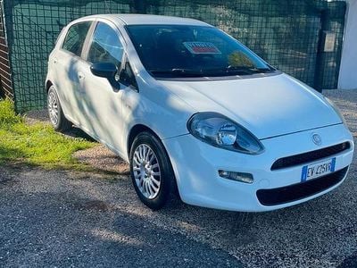 Usata Fiat Grande Punto 75 CV (55 kW) 2014 Bianco Utilitaria