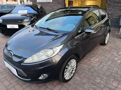 Usata Ford Fiesta Titanium 68 CV (50 kW) 2009 Blu/azzurro Utilitaria