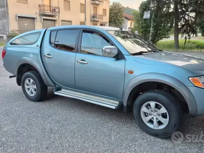 Usata Mitsubishi L200